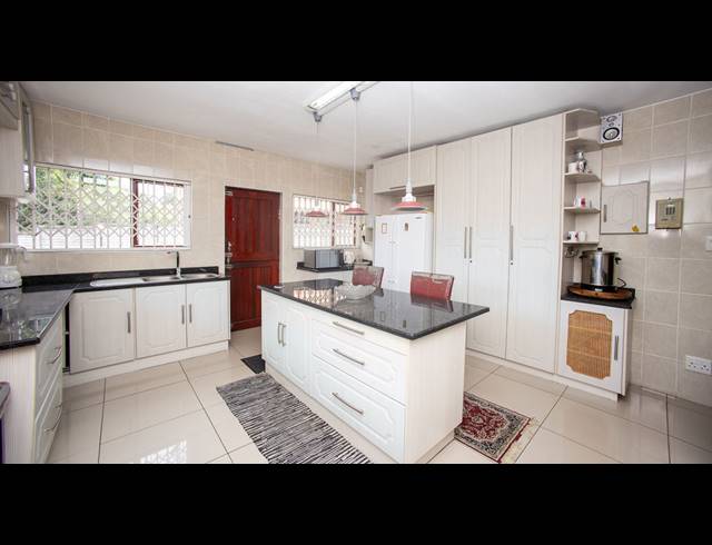 4 BEDROOM HOUSE FOR SALE IN BRAELYN